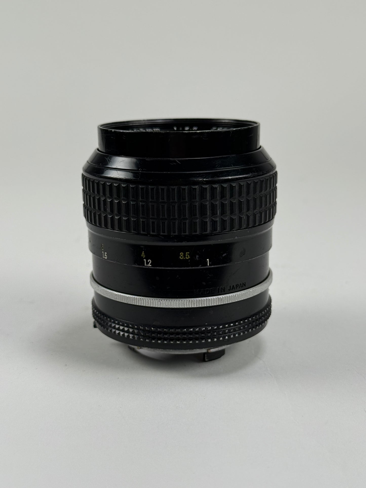 Nikon Nikkor 105mm f2.5 Ai Prime Manual Focus Portrait Lens