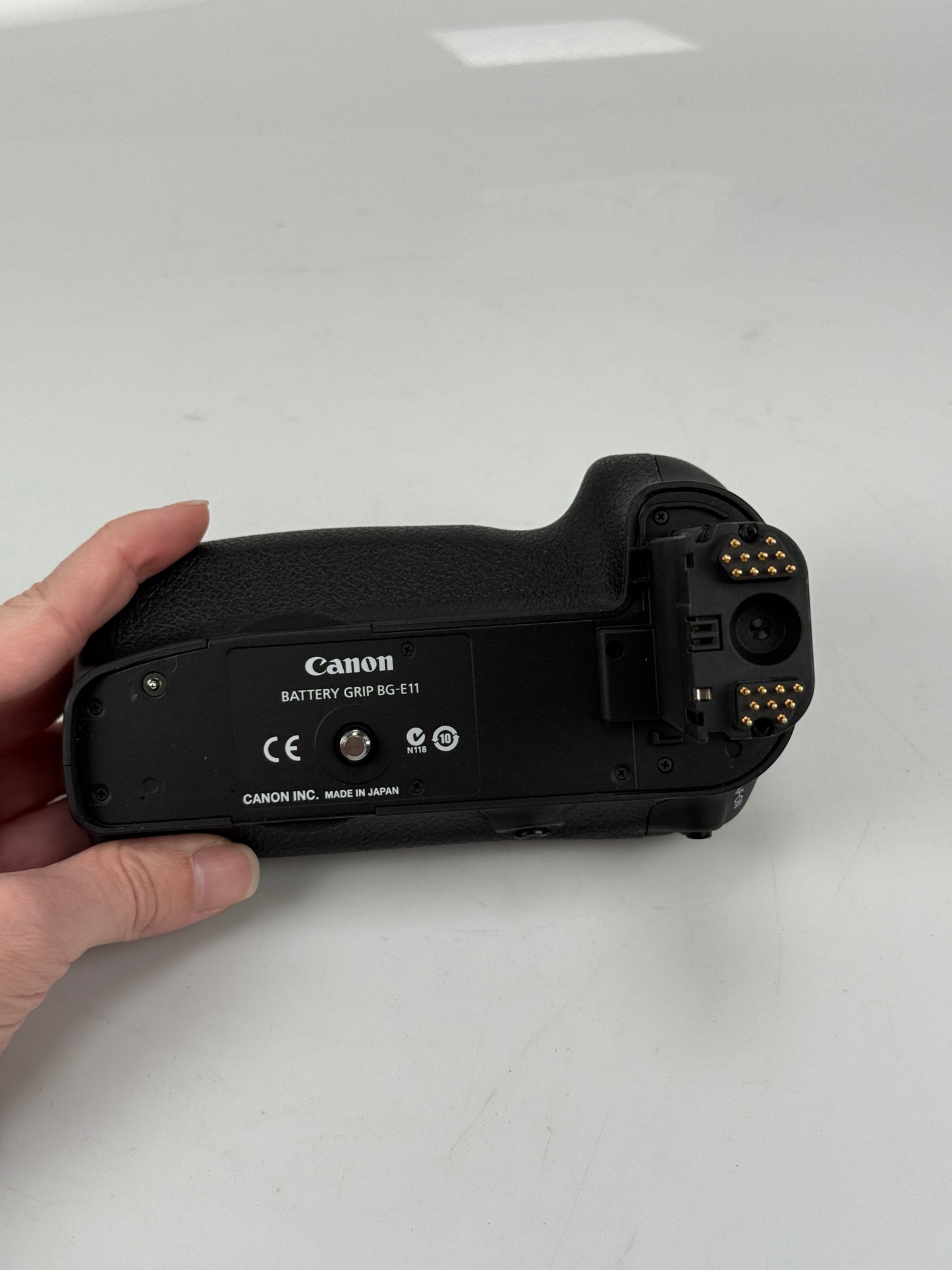 Canon BG-E11 Battery Grip for 5D Mark III, 5DS 5DSR