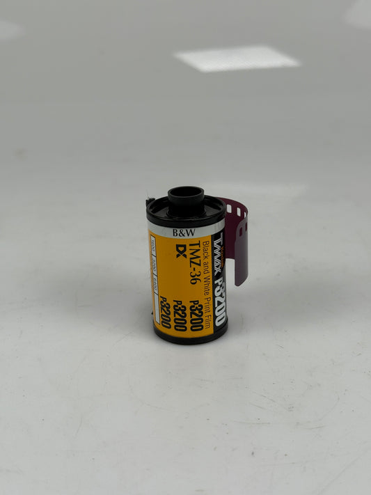 Kodak TMAX p3200 3200 ISO Black and White Film 35mm Expired