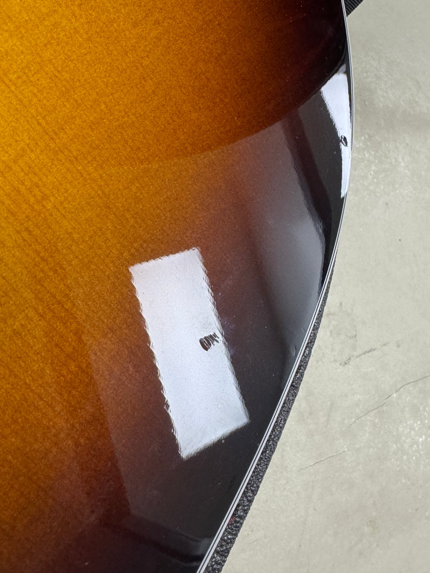 Taylor Guitars 6-String Acoustic-Electric Guitar Sunburst 214ce SB DLX w/ Case