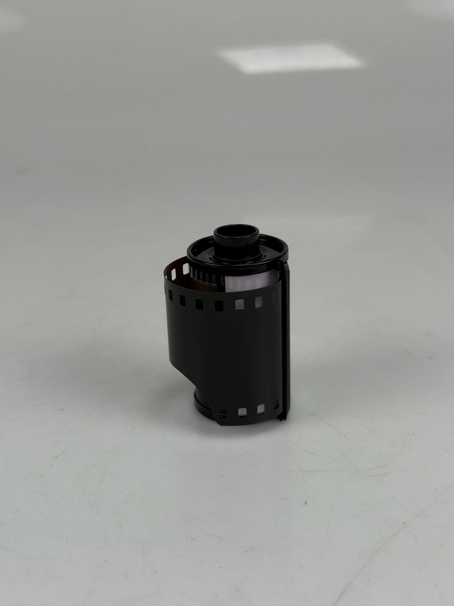 Fuji Fujichrome Sensia 100 35mm film, 36exp 1 roll RA 135