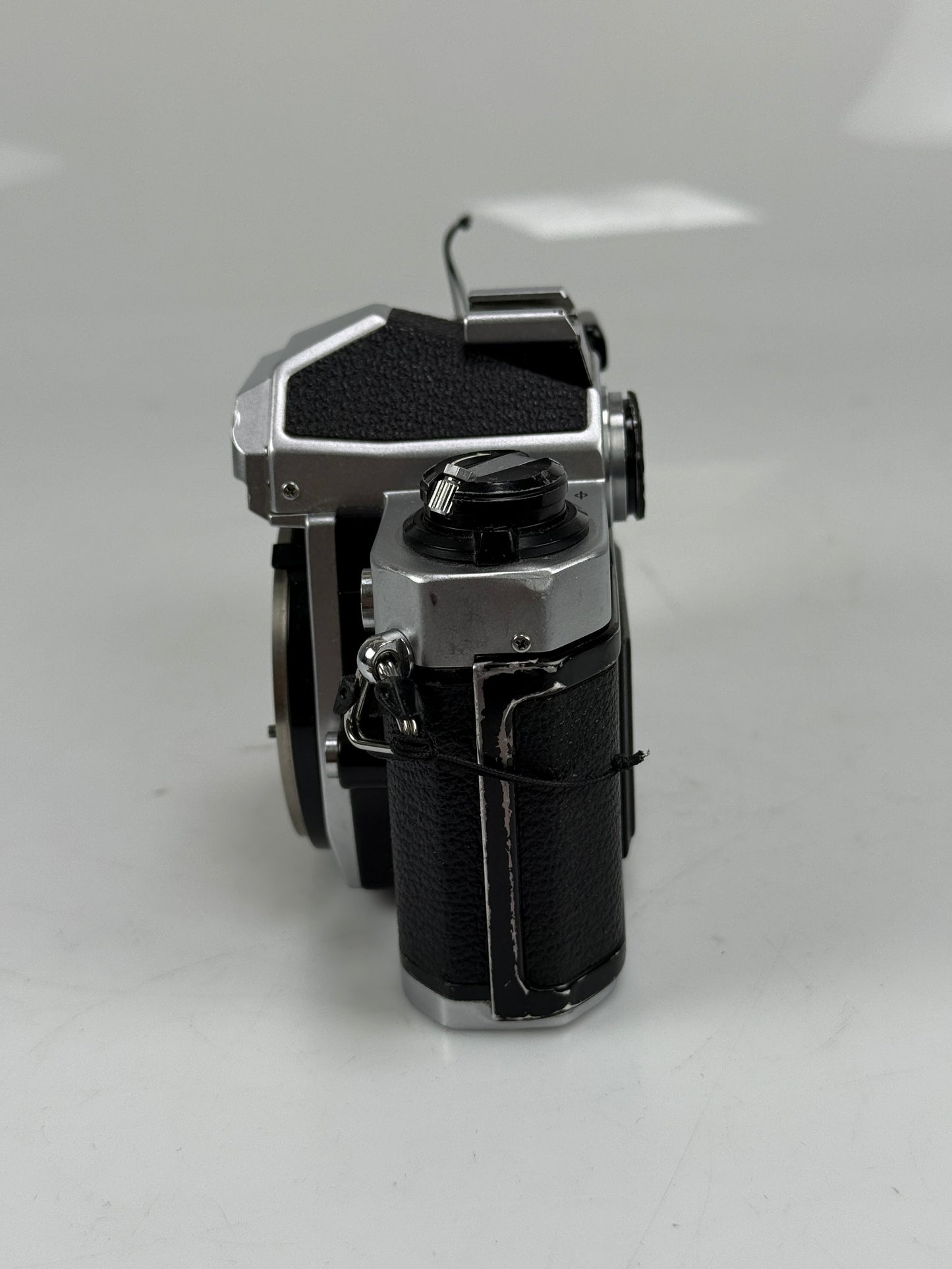 Nikon FM2 SLR Film Camera Body FM-2N Chrome