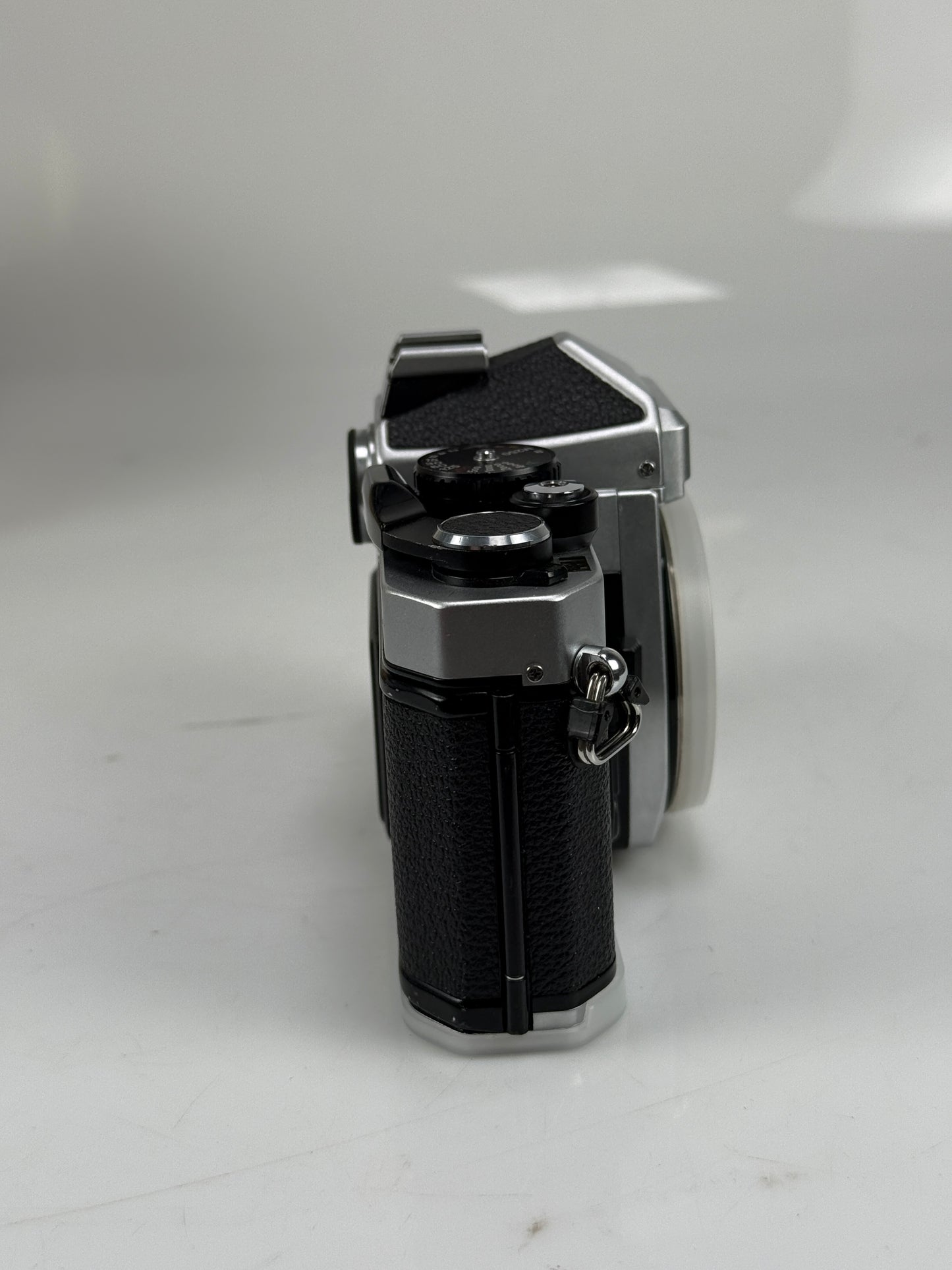 Nikon FE2 chrome silver 35mm SLR Film Camera Body