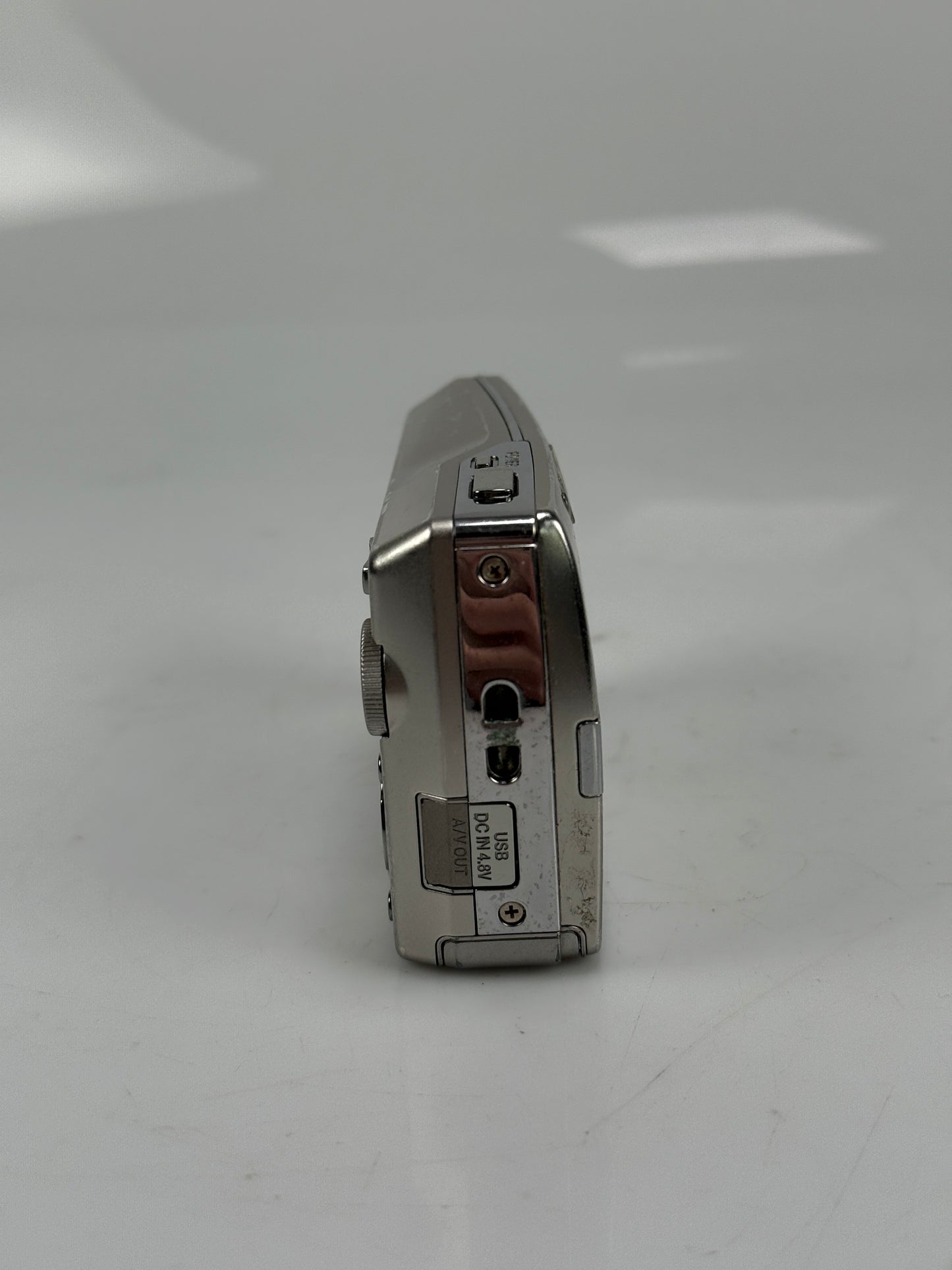 Olympus Stylus 1000 10.0MP Digital Camera Silver All Weather