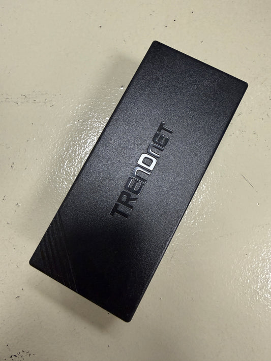 TRENDNET TPE-115GI/A Gigabit PoE+ Injector Power over Ethernet