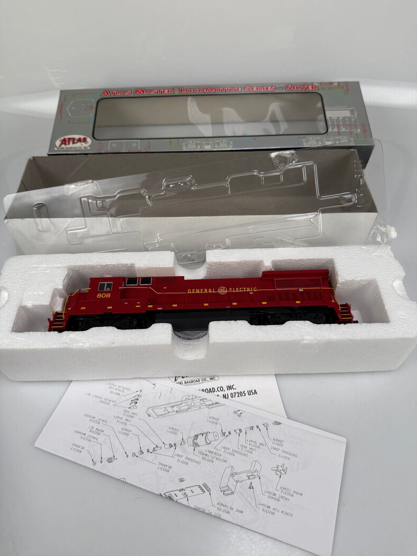 Atlas Silver 7201 Dash 8-40B GE General Electric HO Locomotive