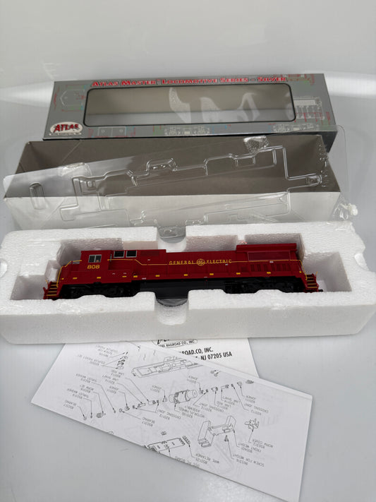 Atlas Silver 7201 Dash 8-40B GE General Electric HO Locomotive