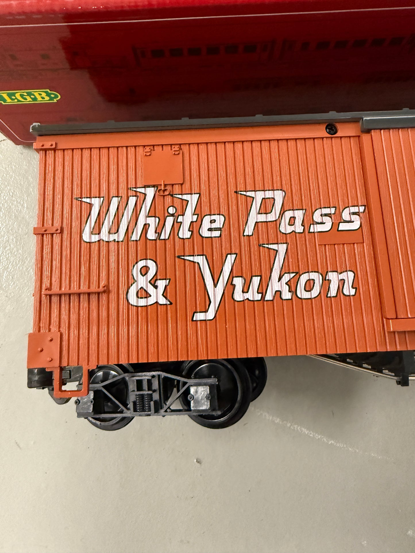 LGB 4167 White Pass & Yukon Wood Box Car Orange