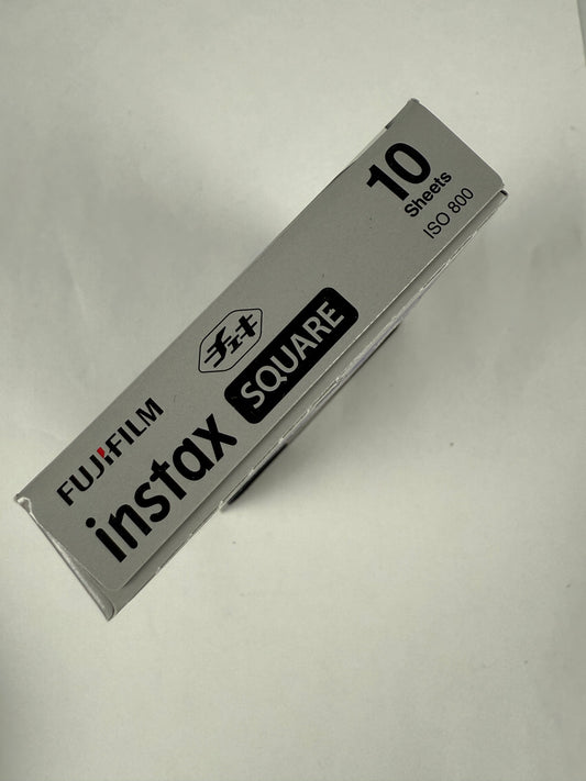 FUJIFILM INSTAX SQUARE Monochrome Instant Film (10 Exposures) 05/2025