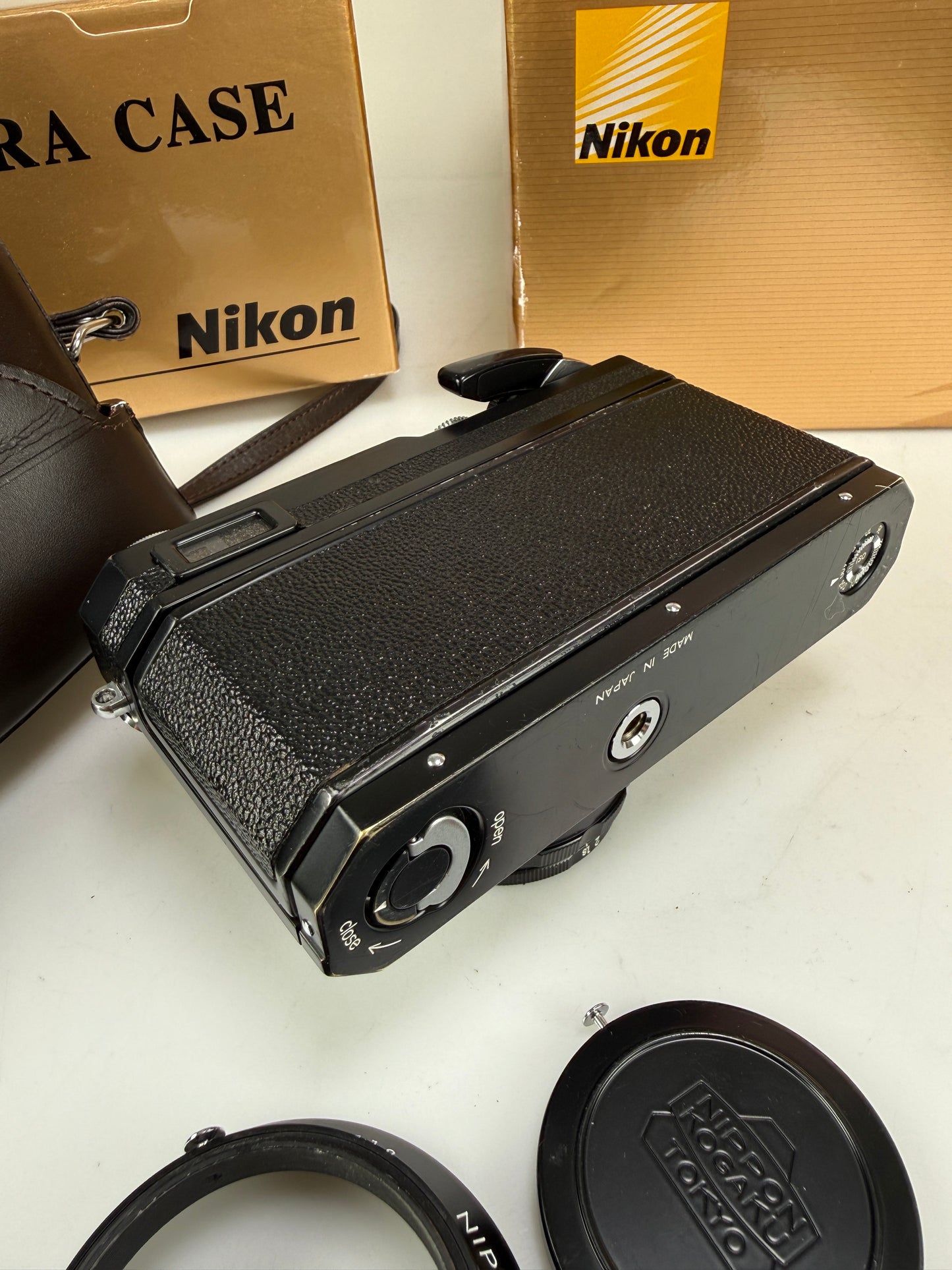 Nikon SP Limited Edition Black Body w/ 3.5cm 35mm f1.8 lens kit