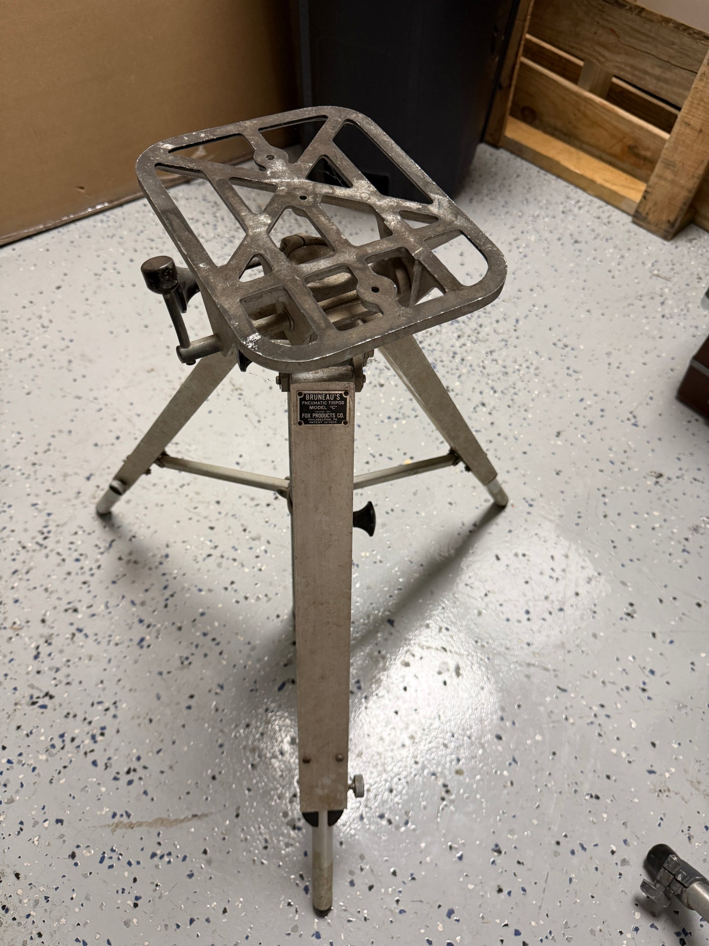 Vintage aluminum Bruneau's Pneumatic tripod model C Fox Products