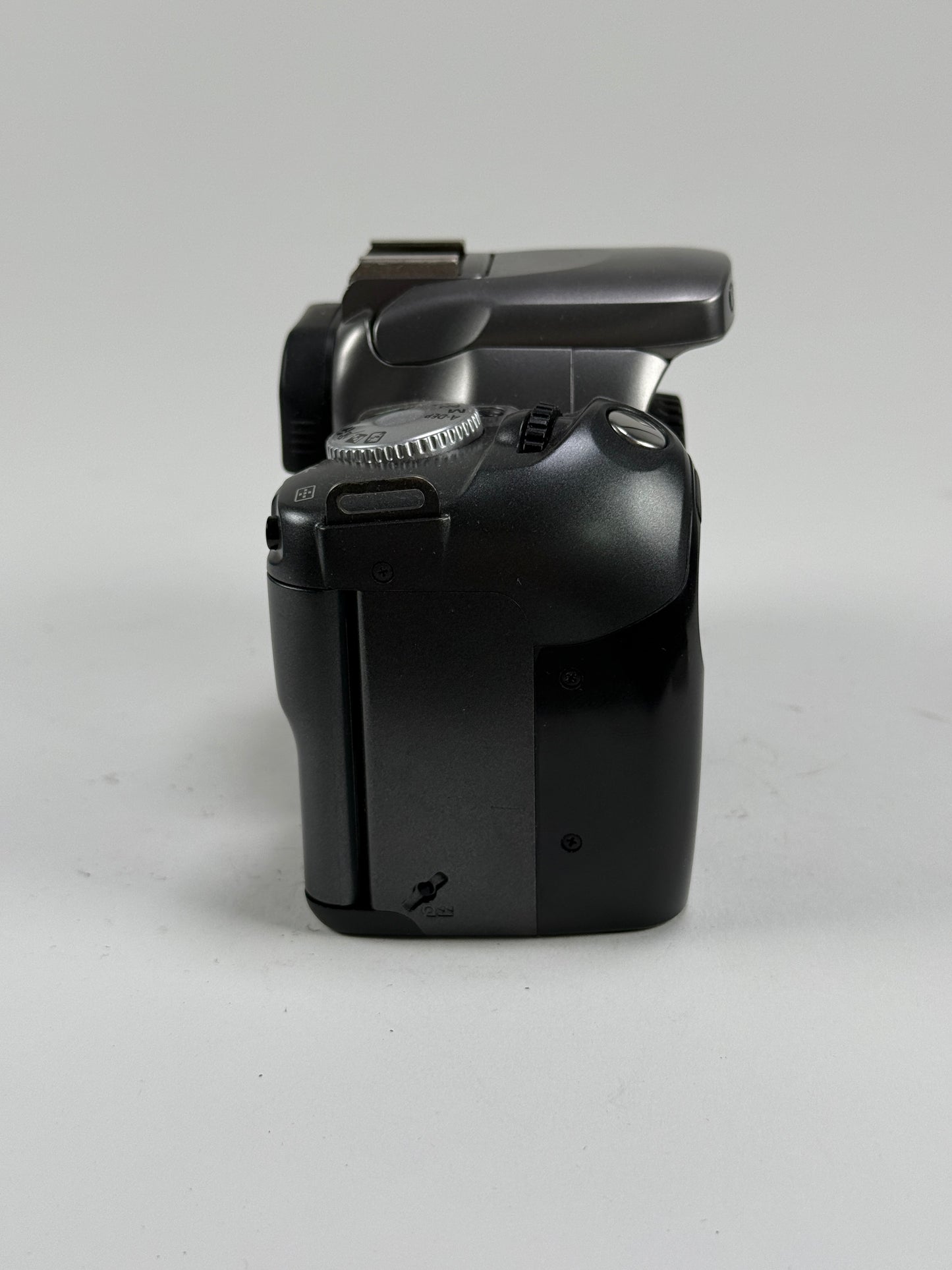 Canon EOS Rebel T2 35mm SLR Film Camera body