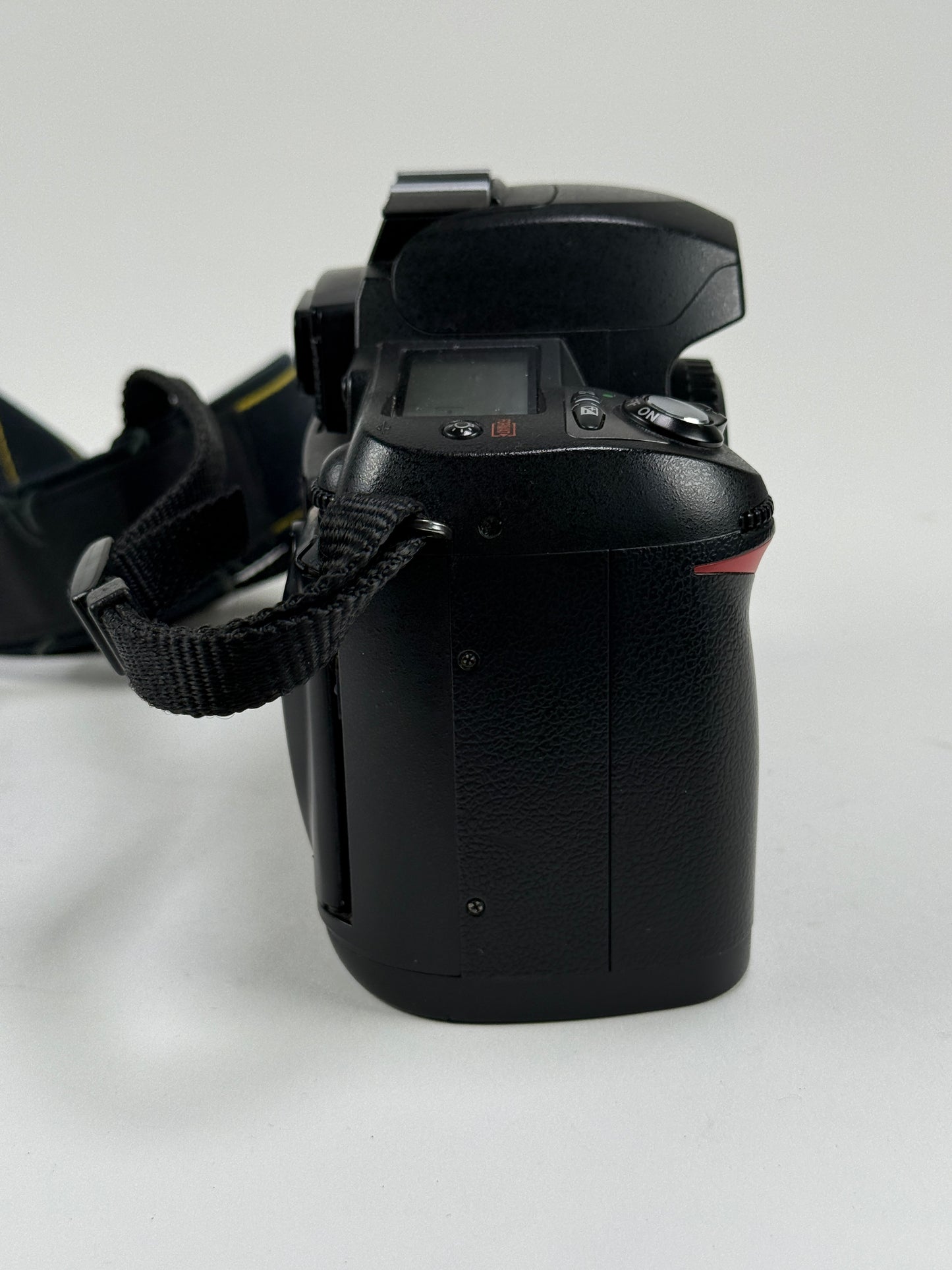 Nikon D70 Digital SLR Camera Body black
