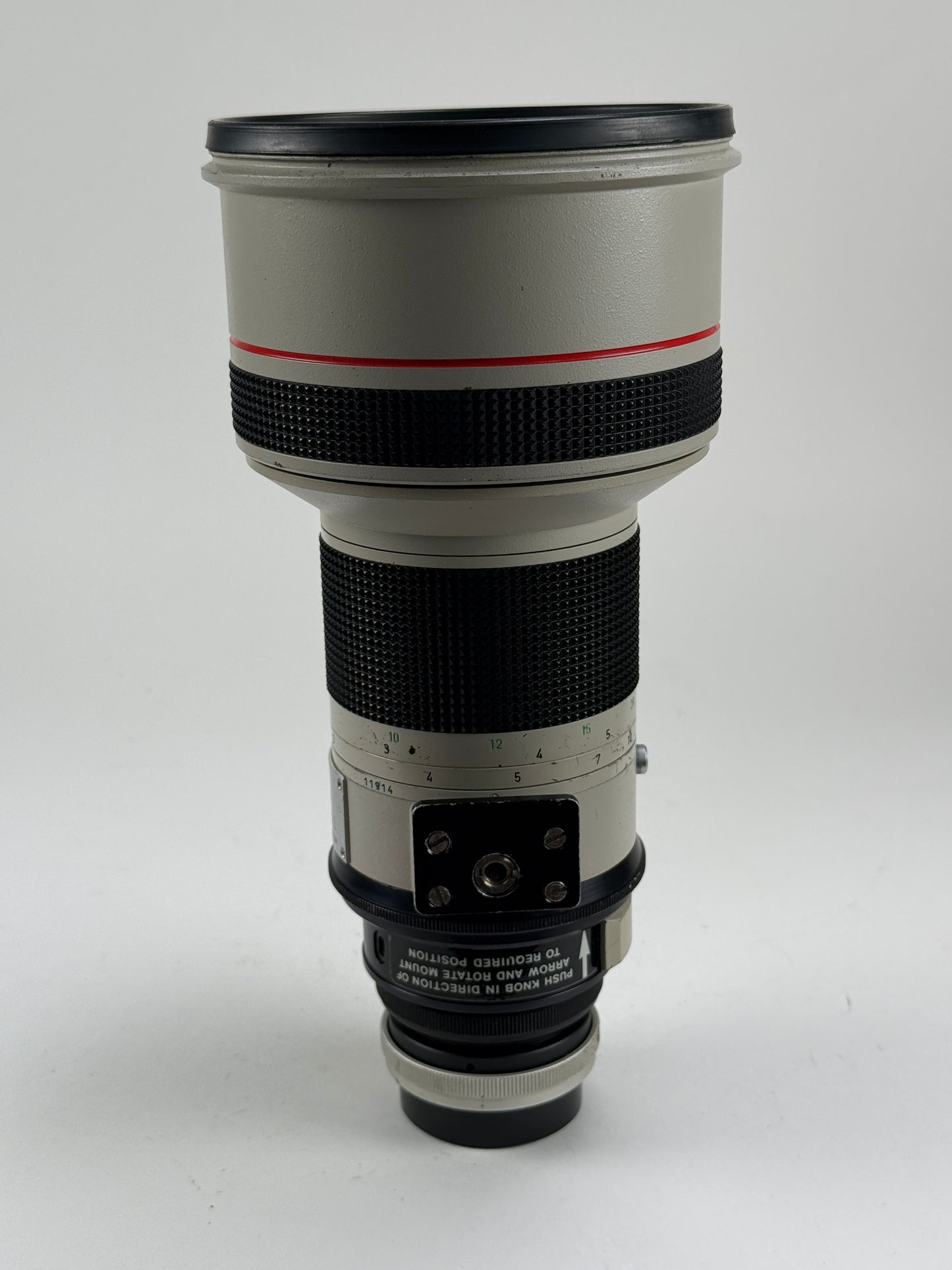 Canon FD 300mm f2.8 L Telephoto lens