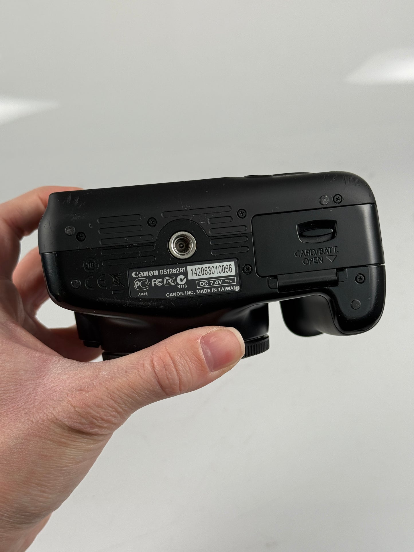 Canon EOS Rebel T3 12.2MP Digital SLR DSLR Camera Body Only