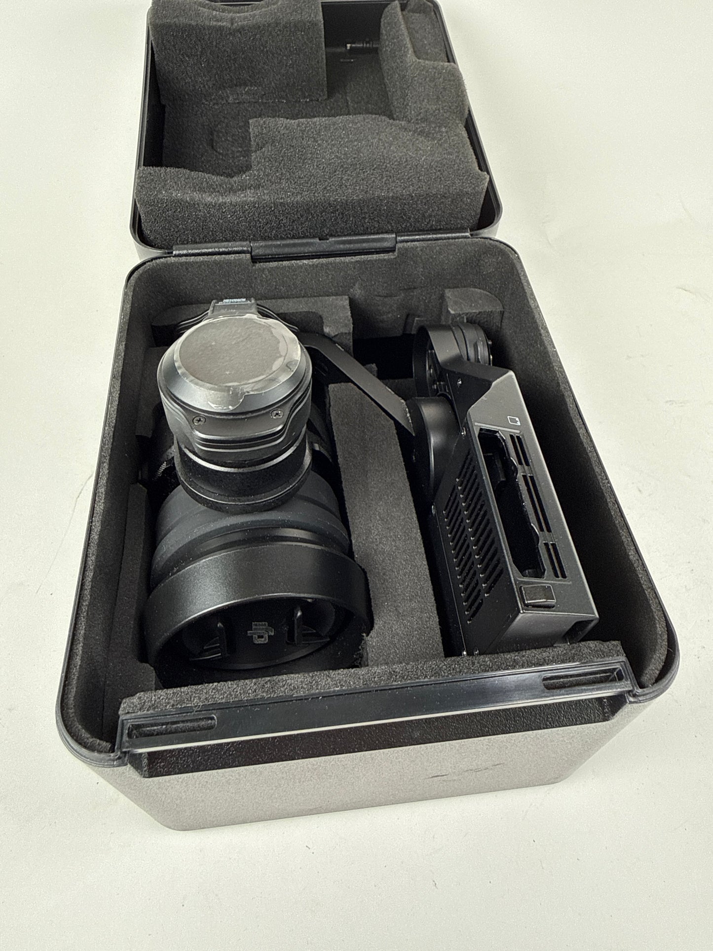 DJI Zenmuse X5R Camera and 3-Axis Gimbal w/ DJI 15mm f1.7 MFT ASPH Prime Lens