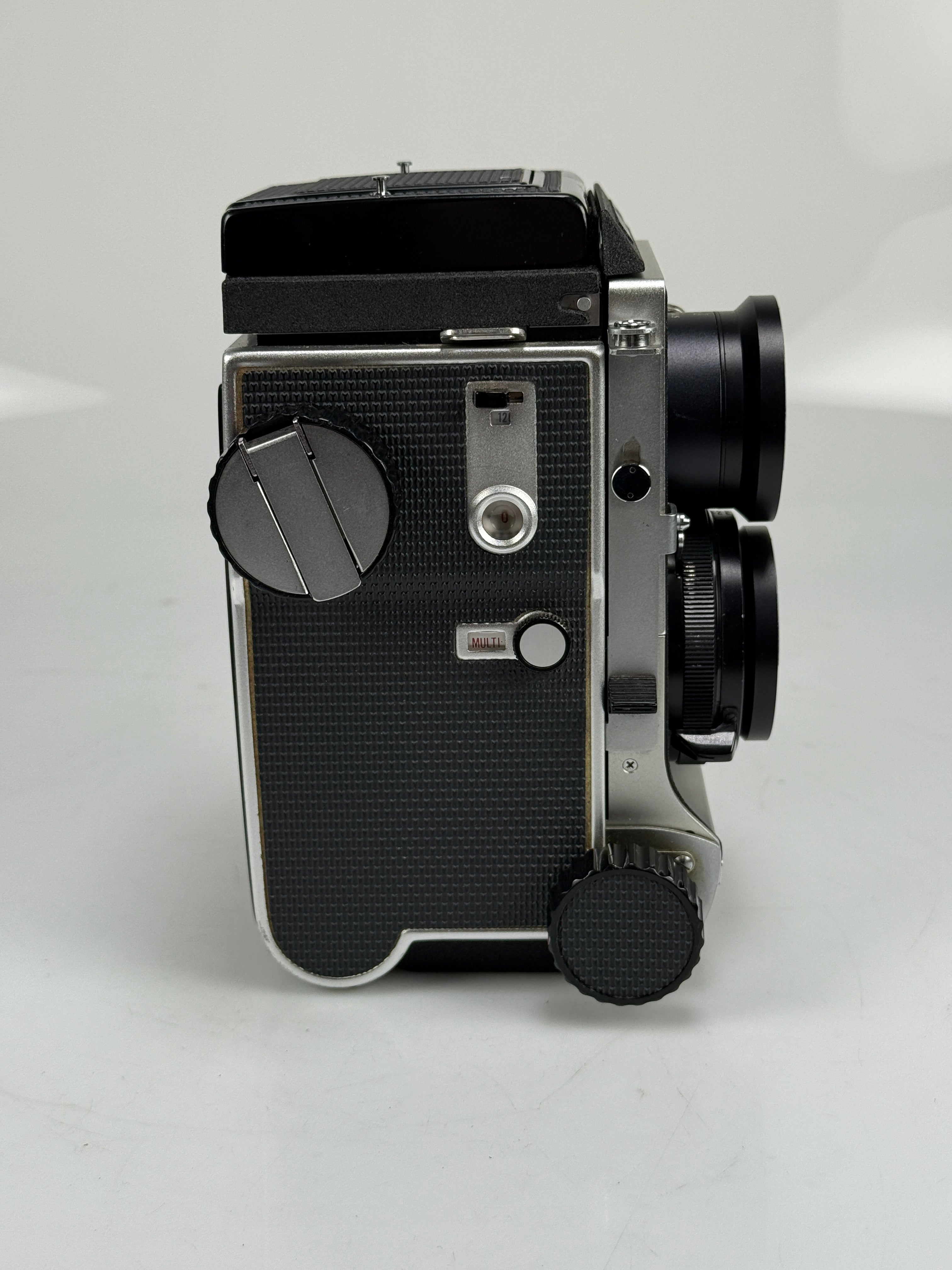 Mamiya C220 Pro TLR medium format Film camera kit 80mm f2.8 blue