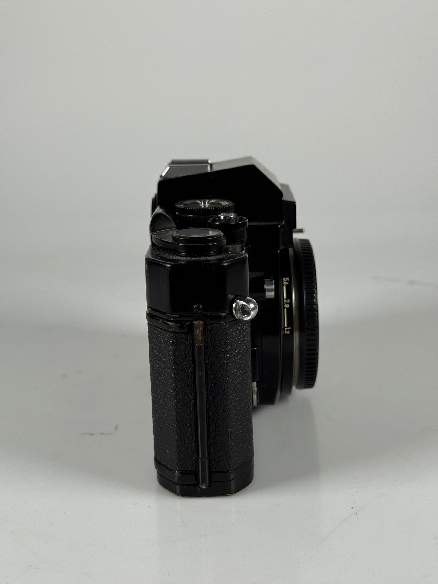 Nikon Nikkormat Nikomat EL 35mm SLR Film Camera Body black