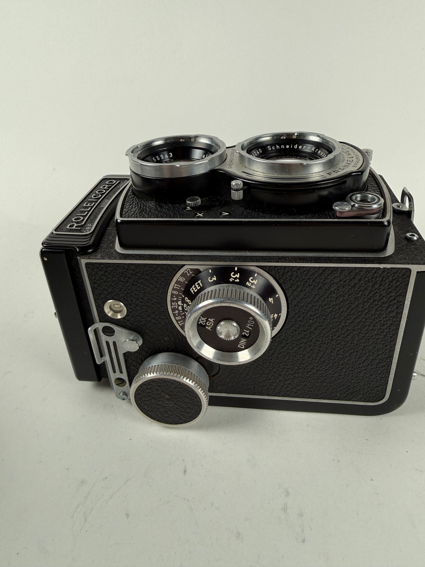 Rolleicord V TLR Camera Xenar 75mm f3.5 Lens Medium Format Camera