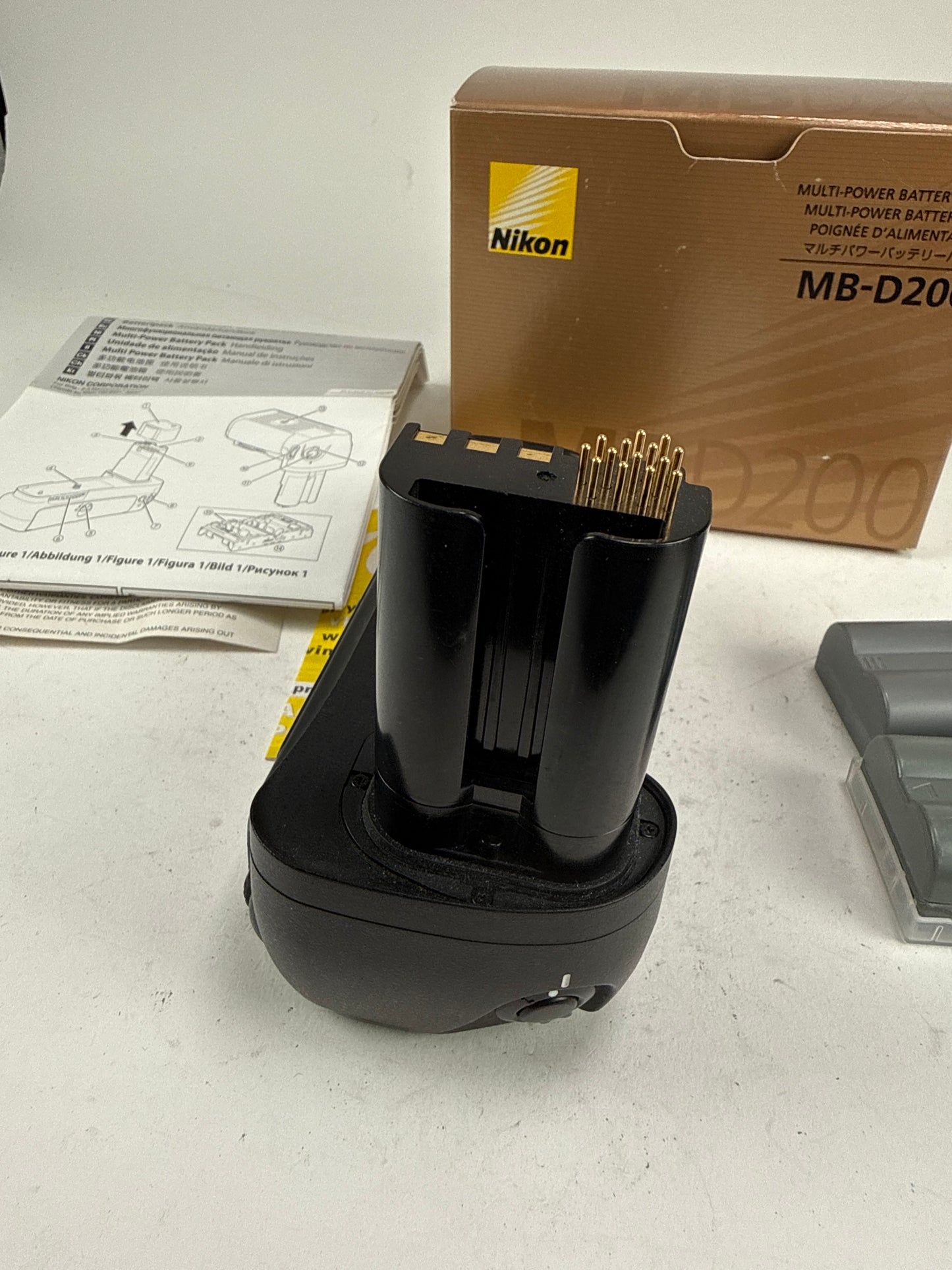Nikon MB-D200 Battery Grip for D200 or Fuji FujiFilm Finepix S5