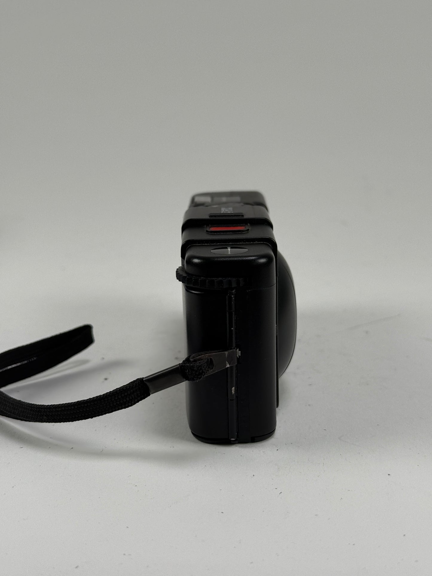 Olympus XA2 35mm Rangefinder Camera 35mm f3.5 with A11 flash