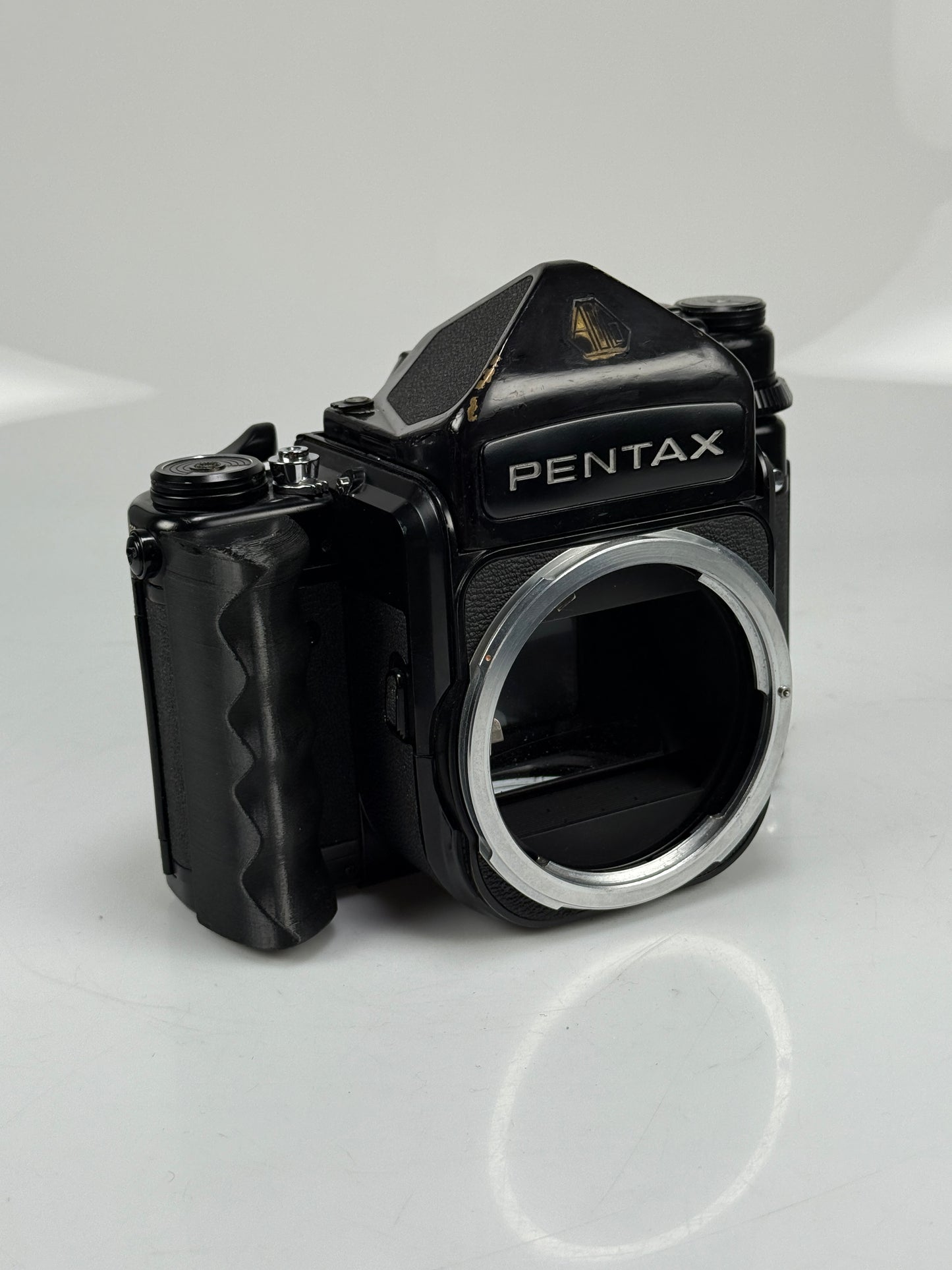 Pentax 67 6x7 Mirror Up MLU Body with metered prism with grip