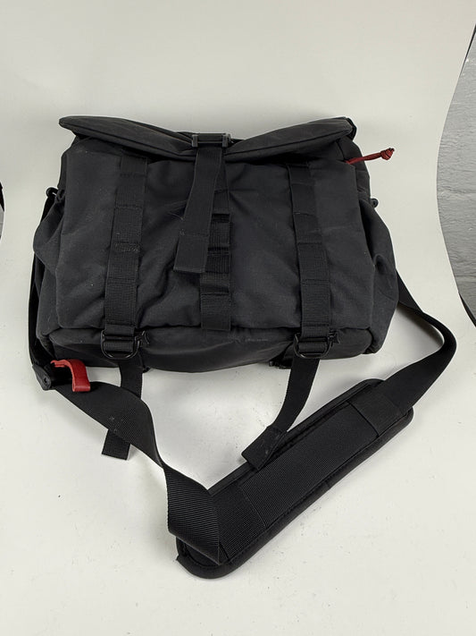 WOTANCRAFT Pilot 10L Upgraded Travel Camera Sling Bag Black