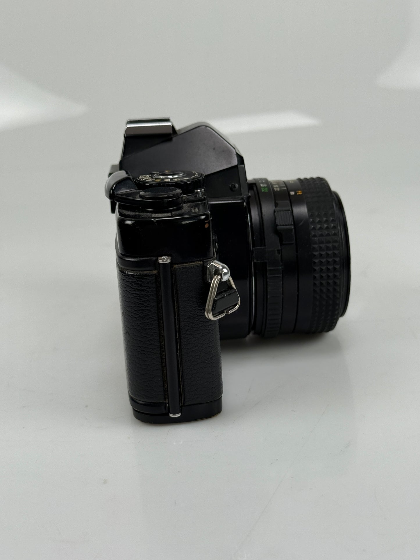 Minolta XG-SE Black 35mm SLR Film Camera Body MD MC SR w/ 50mm f1.7 kit