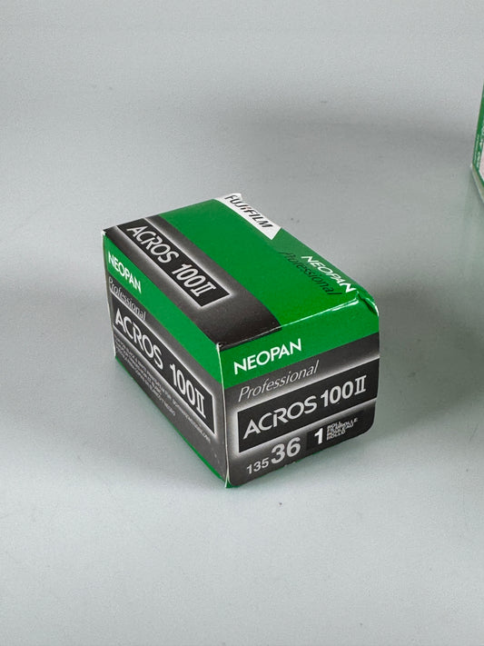 Fujifilm Neopan 100 Acros II Black and White Negative Film, 135 Roll Film, 36 Exposure