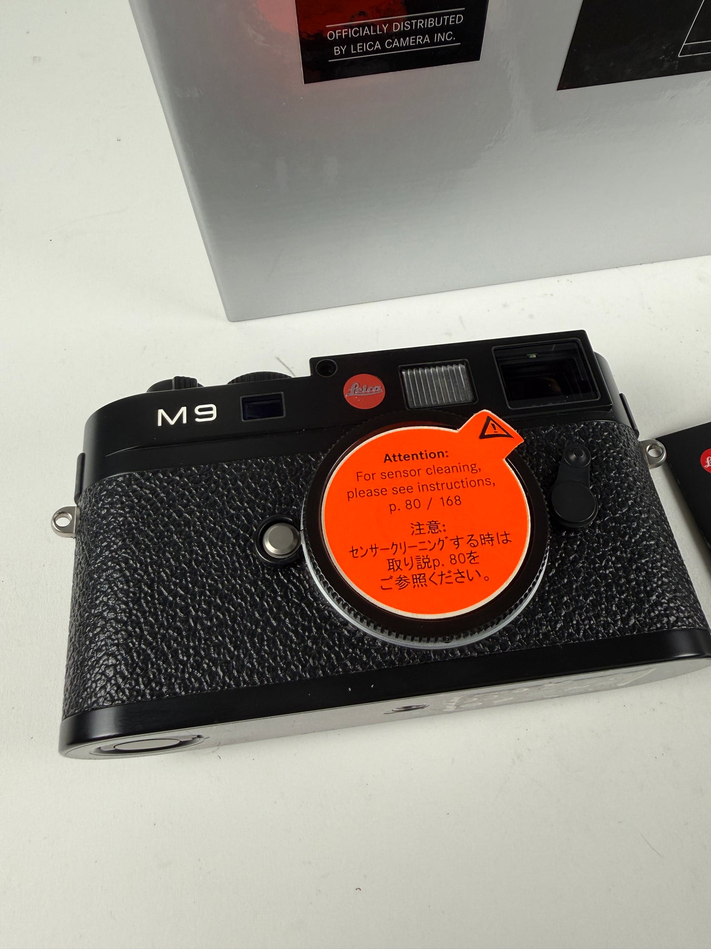 Leica M9 18.0MP Digital Rangefinder Camera Black Paint 10704