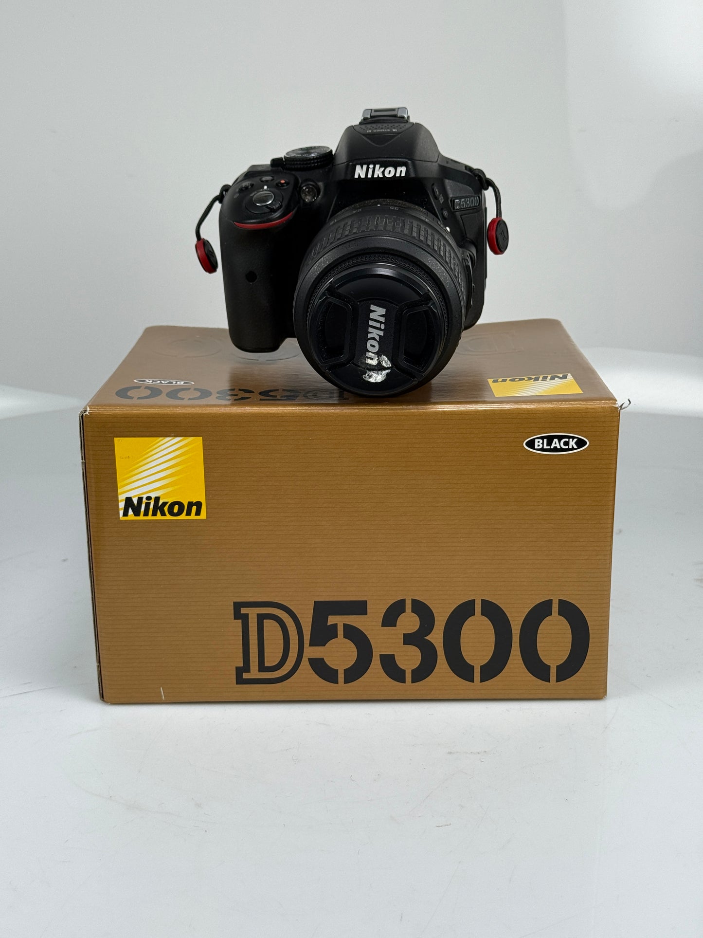 Nikon D5300 24.2MP DSLR Camera with 18-55mm VR Lens