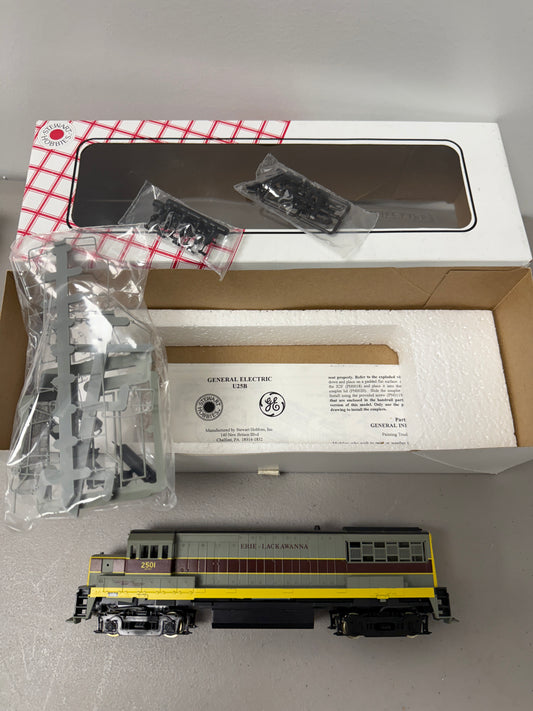 Stewart/Kato Erie Lackawanna U25-B HO engine weathered with DCC decoder