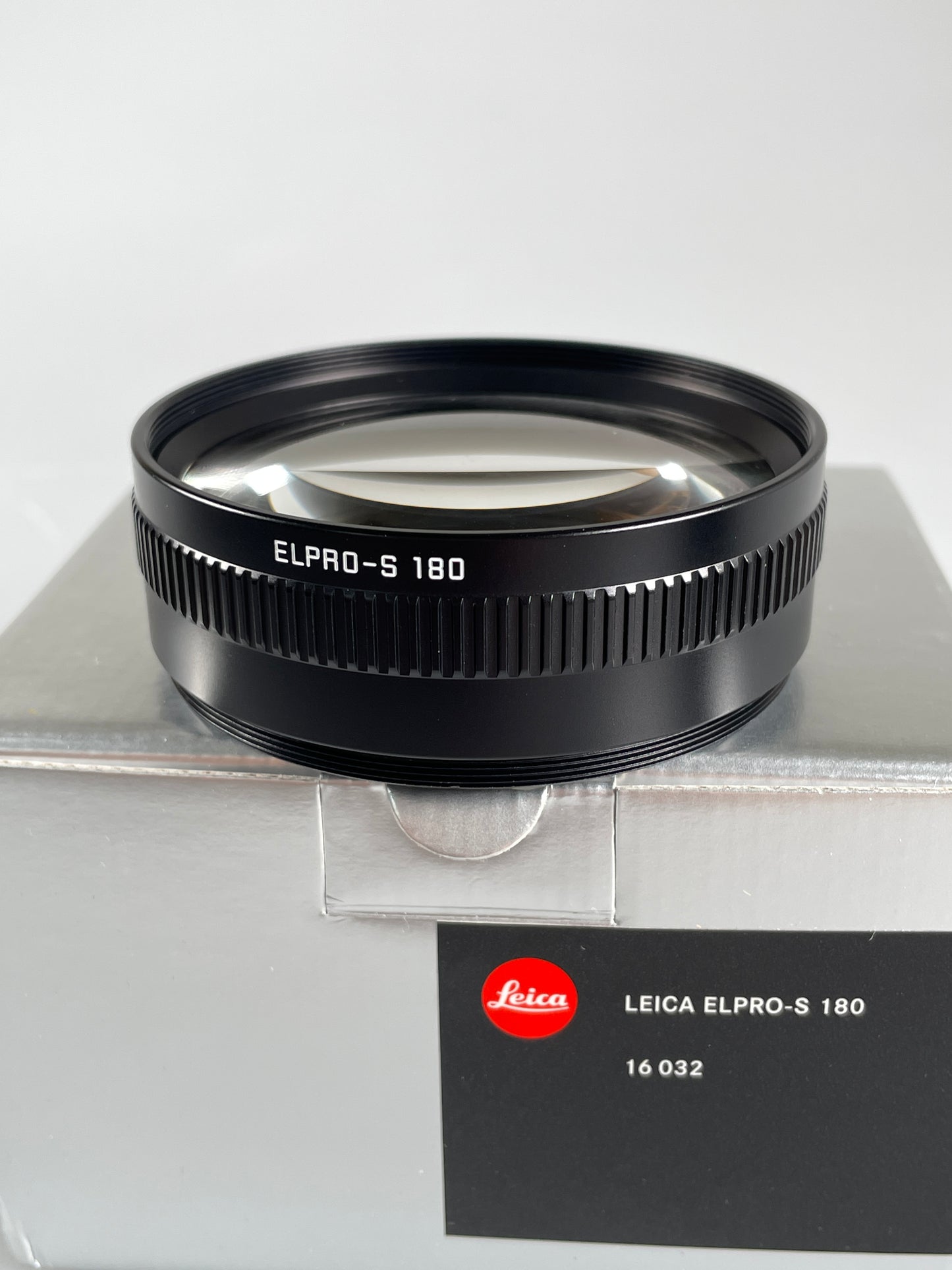 Leica 16032 ELPRO-S 180mm Close-Up Converter Lens (Screw-on)