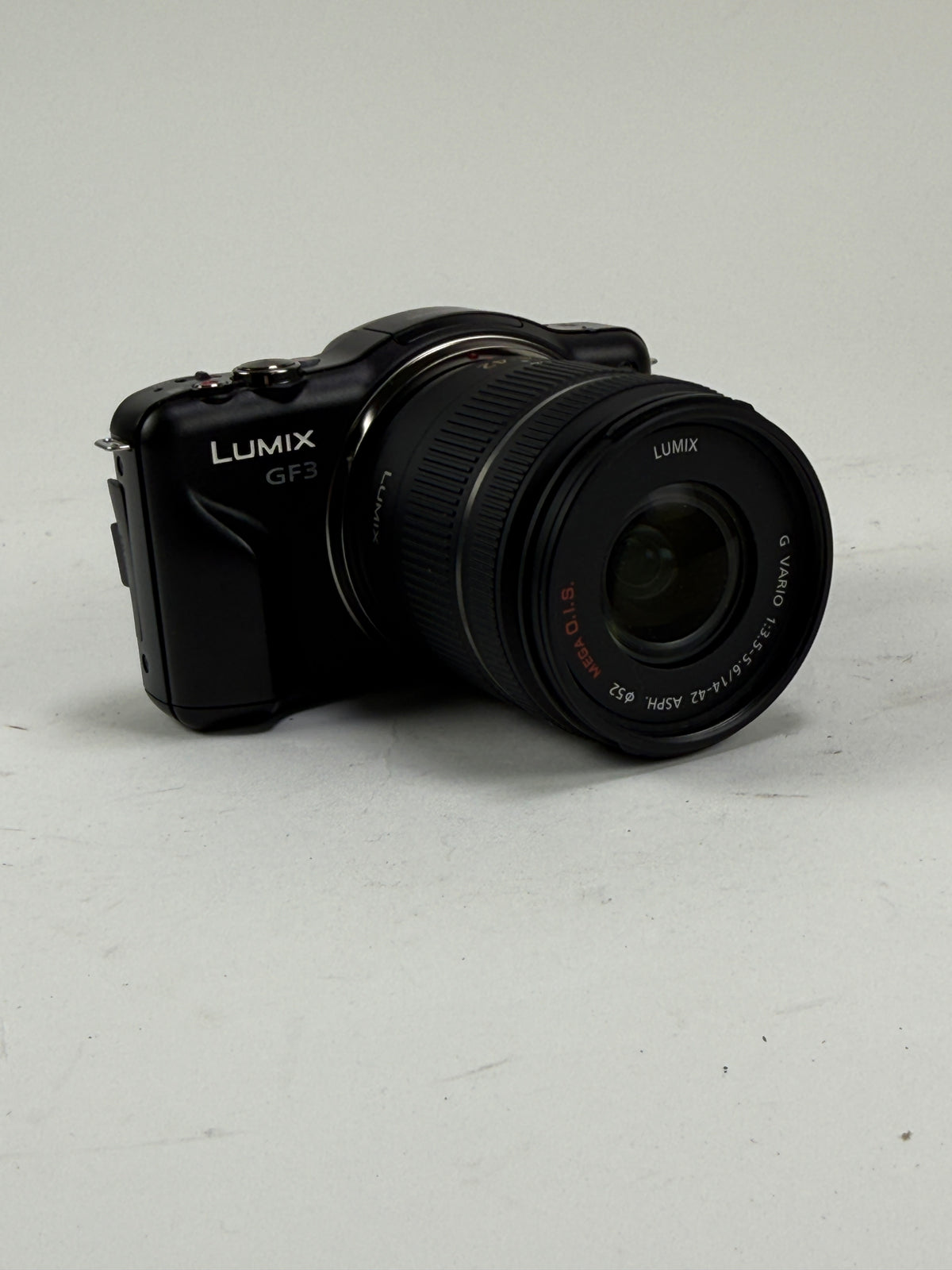 Panasonic Lumix DMC-GF3 12.1MP Digital Camera w/14-42mm Lens