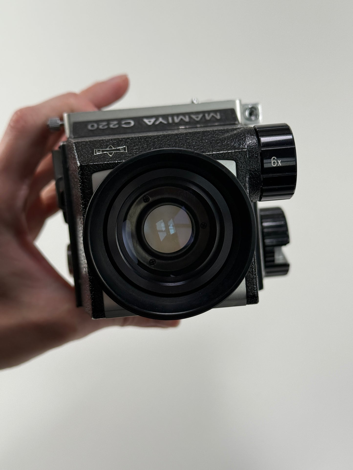 Mamiya C220 Pro TLR medium format Film camera body
