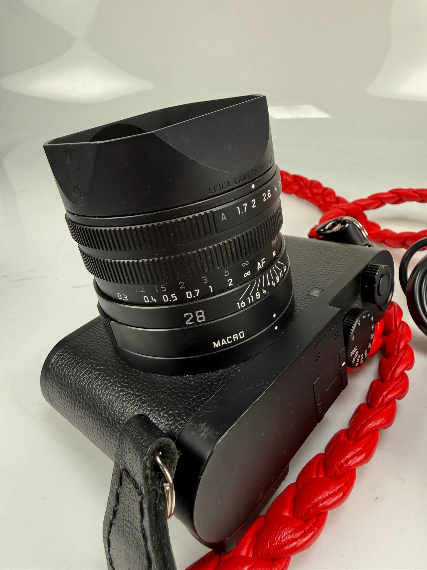Leica Q2M Q2 Monochrom Digital Camera - Black 19055