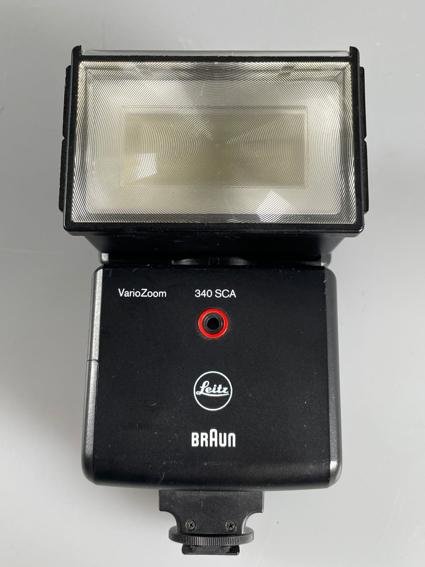 Braun 340 SCA VarioZoom flash for Leica