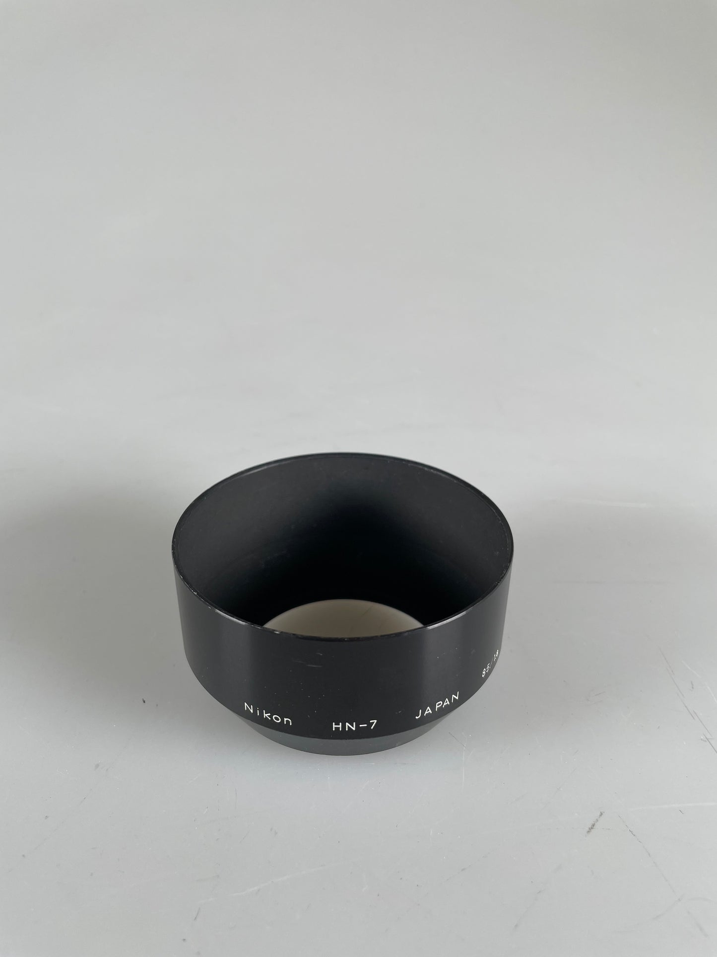 Nikon HN-7 Screw-In Lens Hood Shade 52mm for 80-200mm f4.5, 85mm f1.8