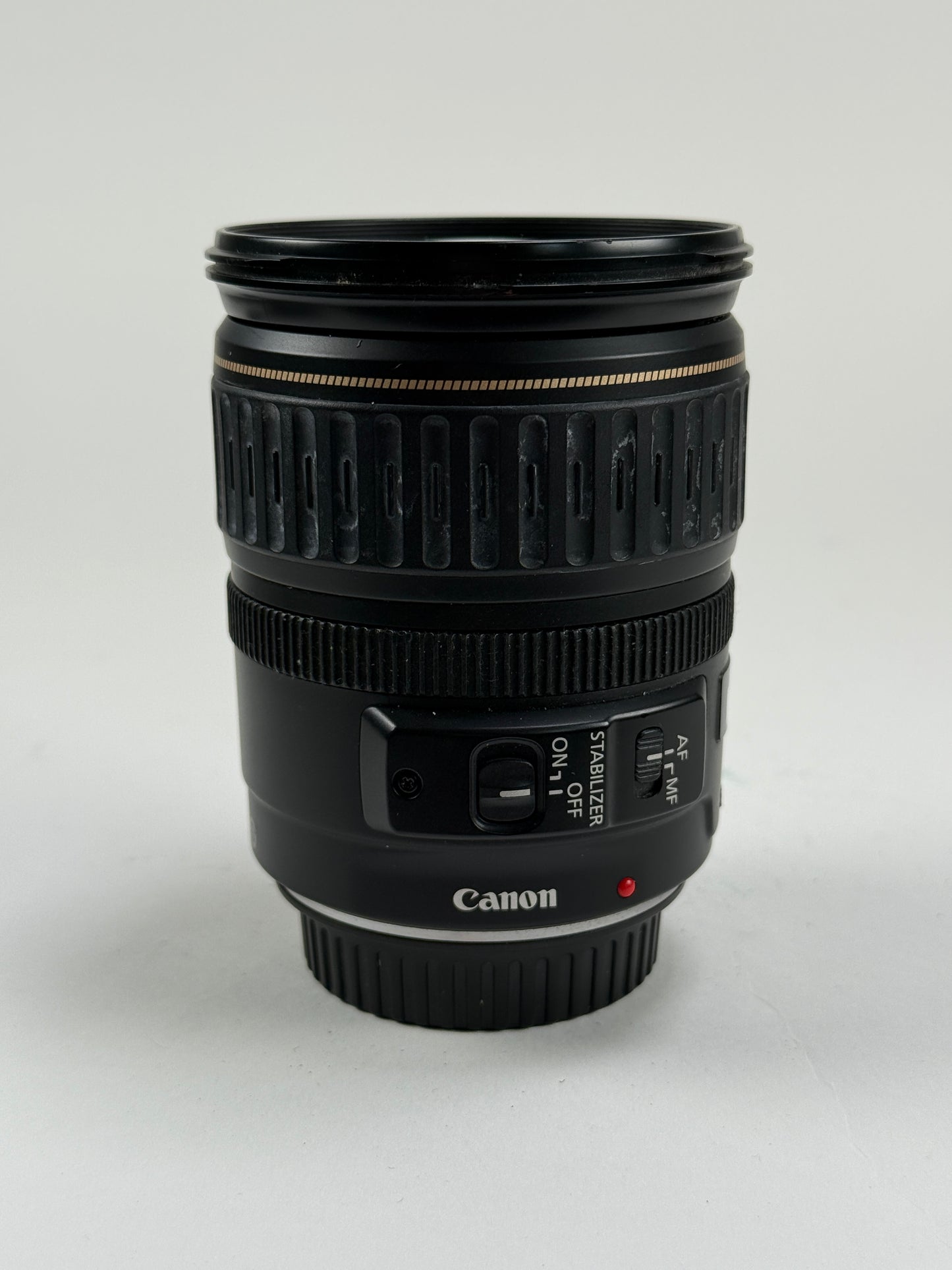 Canon EF 28-135mm f3.5-5.6 IS USM lens