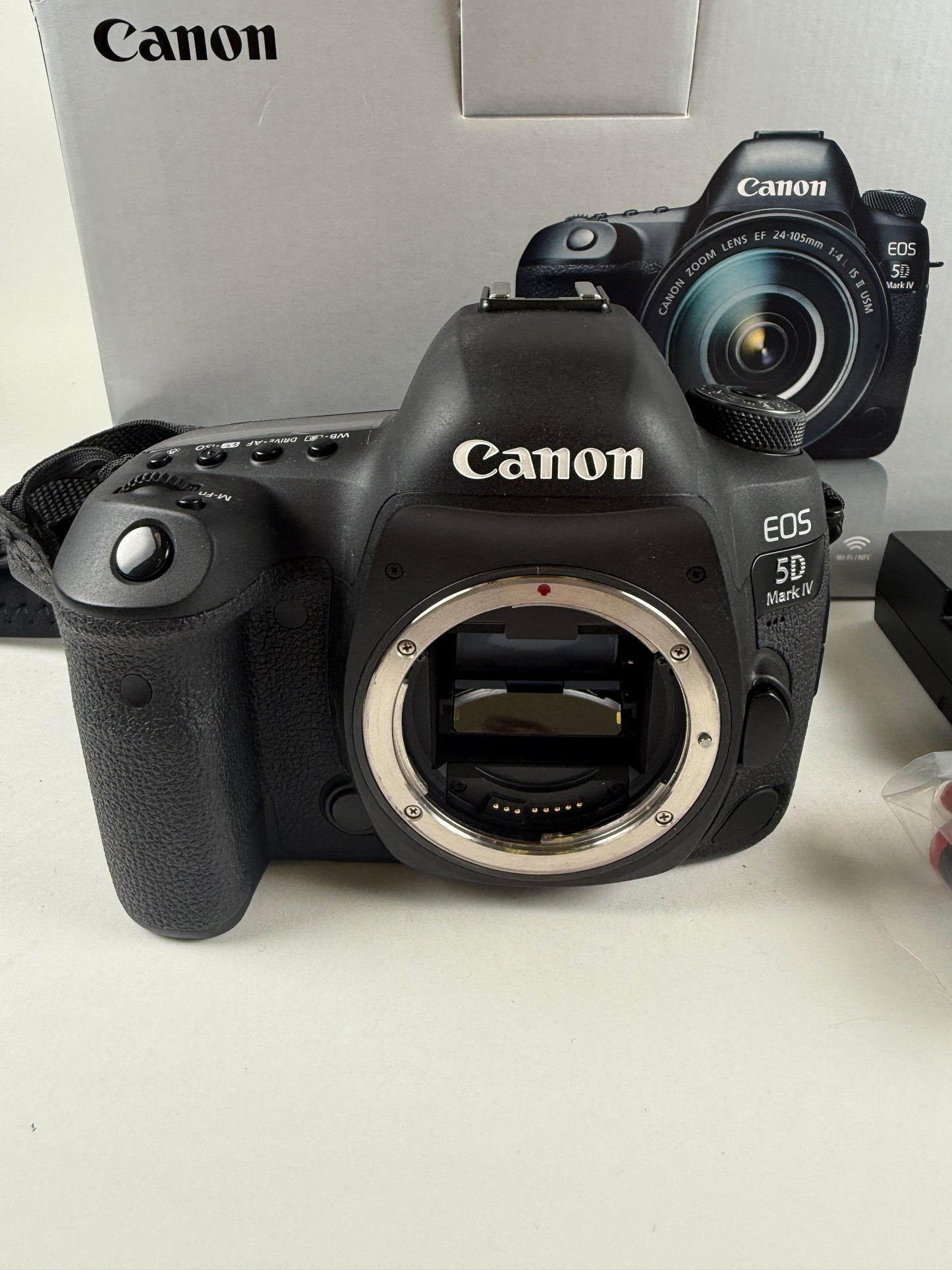 Canon EOS 5D Mark IV 30.4MP Digital SLR Camera Body