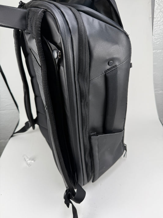 Nomatic Travel Pack 20L Backpack expands to 24L
