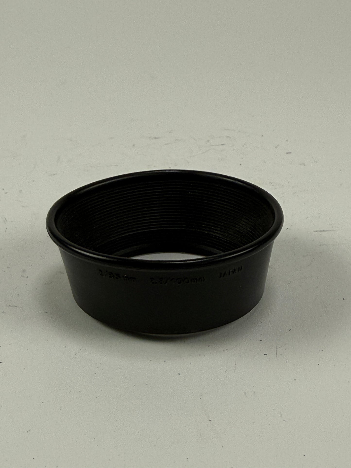 Olympus 49mm Screw on type Lens hood for OM zuiko 85mm f2 100mm f2.8 Genuine
