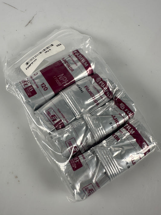 Fuji / Fujifilm 1 Roll NPH 400 120 Color Negative Film