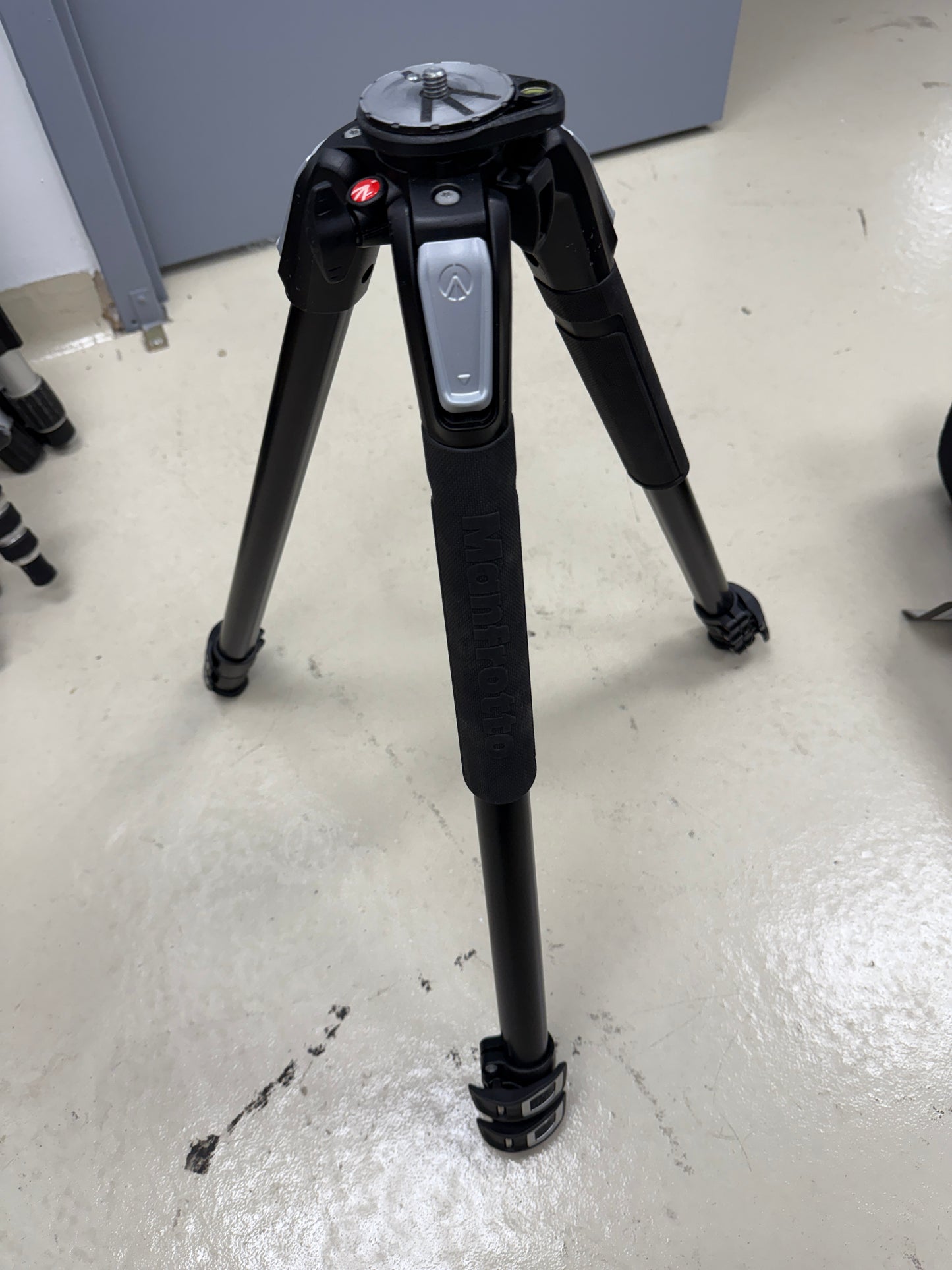 Manfrotto 055 3-Section Aluminum Tripod with Horizontal Column #MT055XPRO3