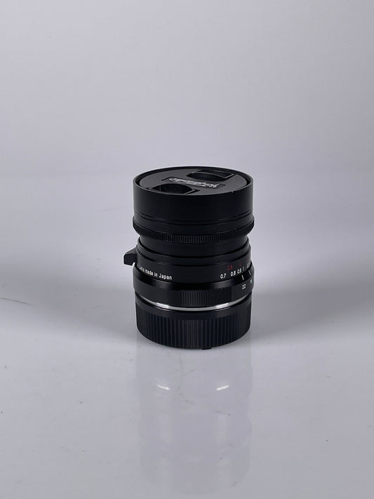 Voigtlander 28mm f2 ultron VM Lens Leica M mount