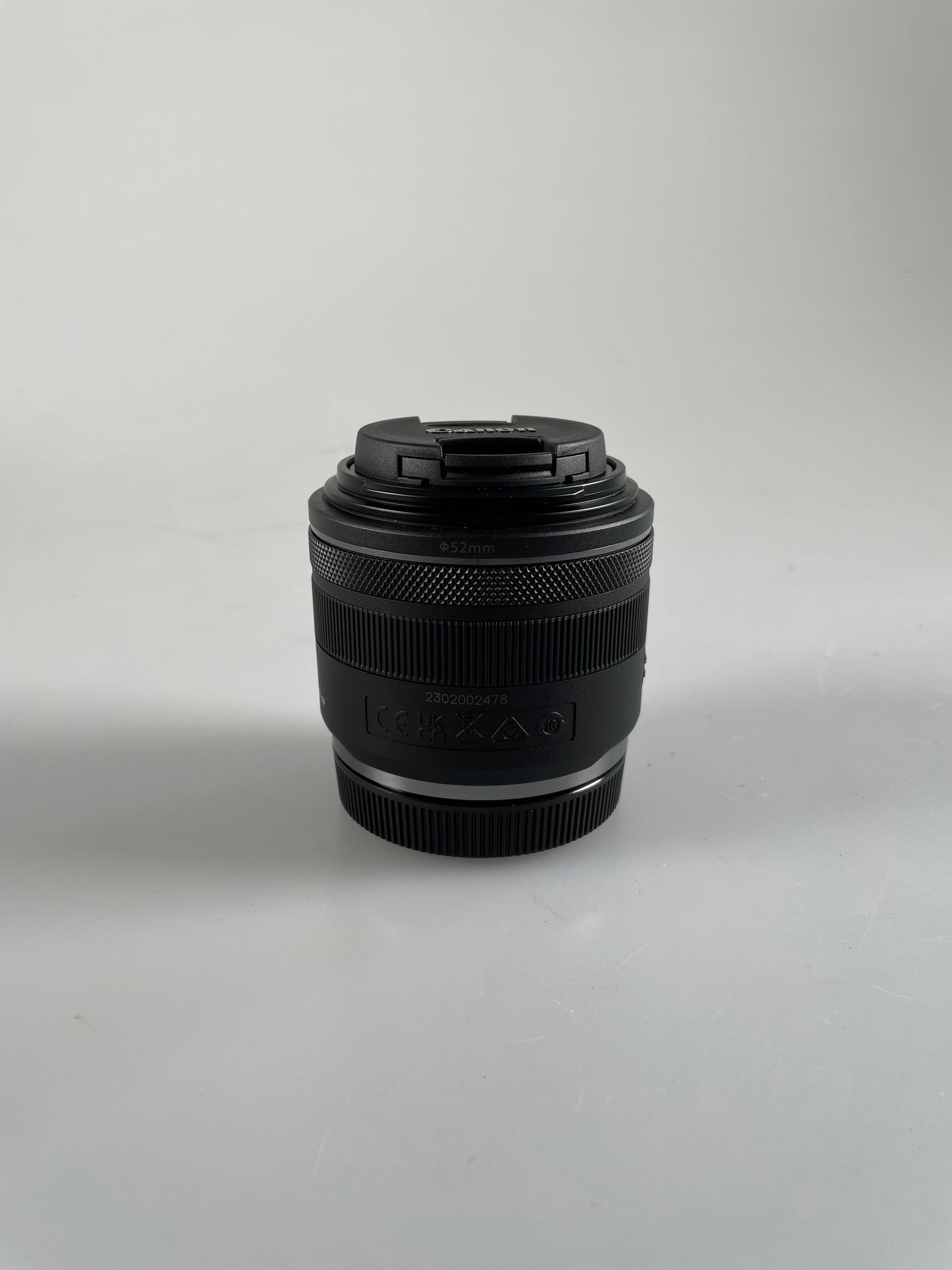 Canon RF 24mm f1.8 MACRO IS STM Wide Angle Lens - Canon RF Mount