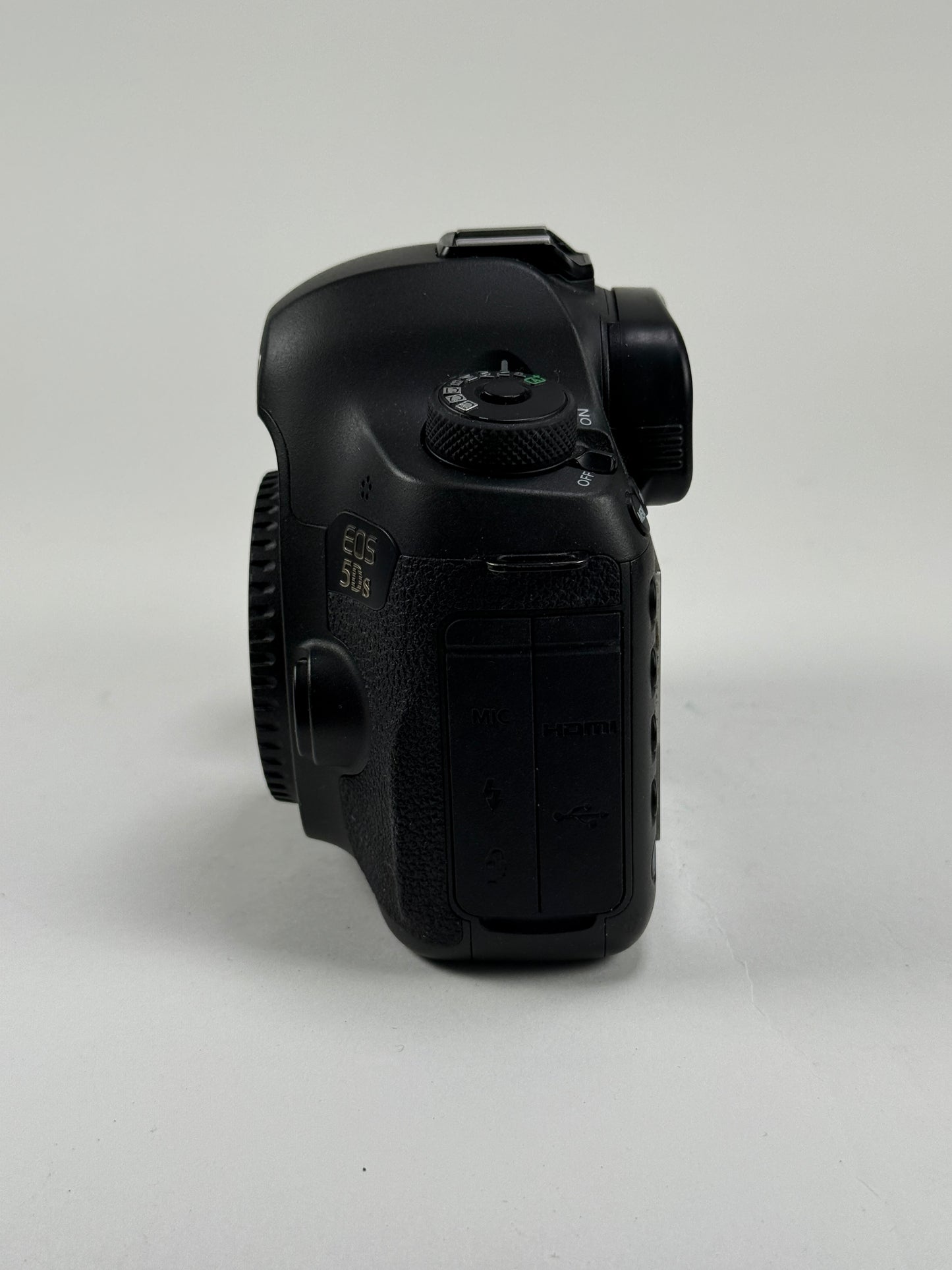 EOS 5DS DSLR Digital Camera Body 50.6MP 5DS