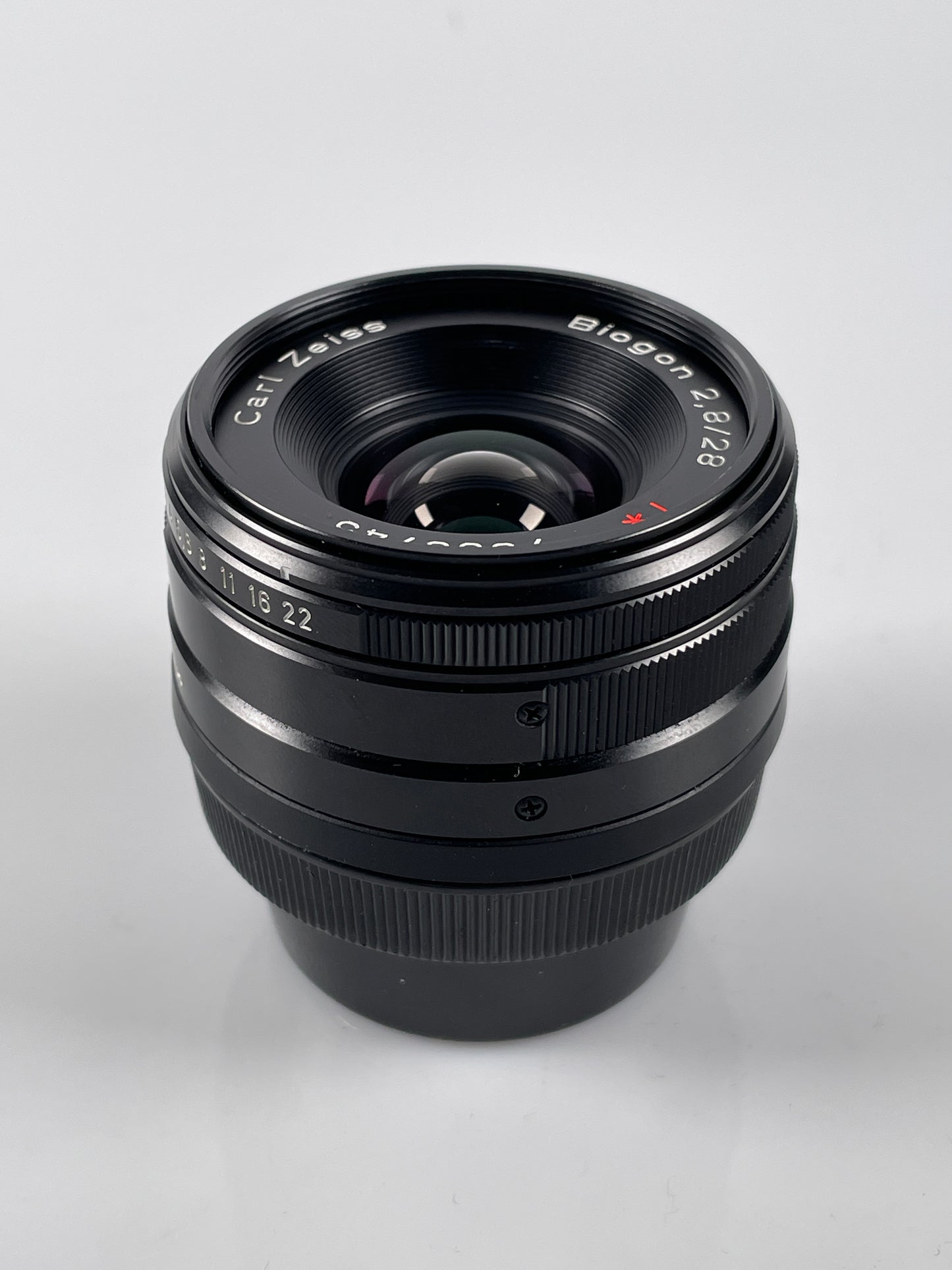 Contax 28mm f2.8 Zeiss Biogon T* Lens for G-Series (Black)