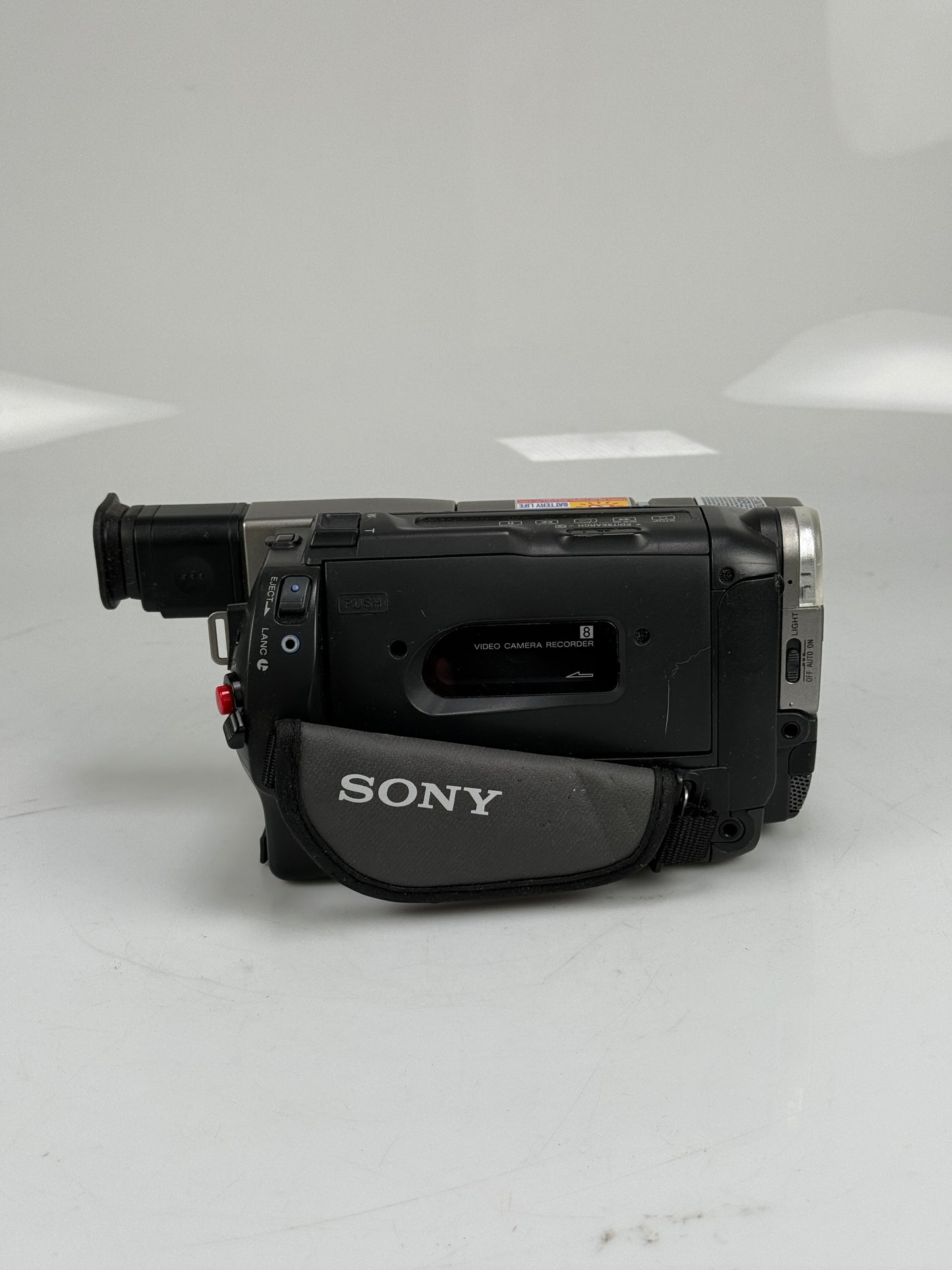 Sony CCD-TRV57 Hi8 Analog Camcorder - Record Transfer Watch Video8