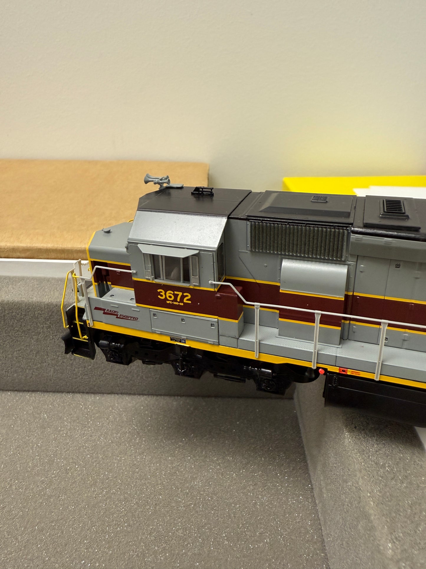 HO ATHEARN GENESIS G67060 SD45-2 ERIE LACKAWANNA Locomotive 3672